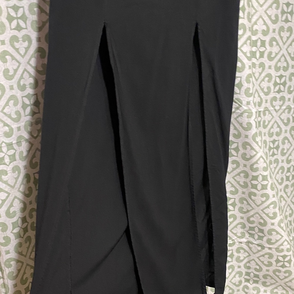 Forever 21 Black A-Line Skirt - Picture 4 of 4